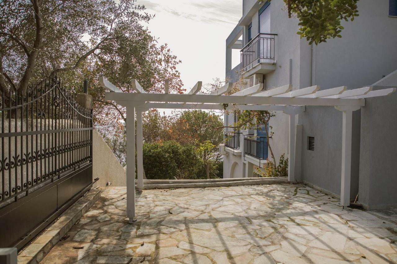 Villa Dimos 伊西翁 外观 照片